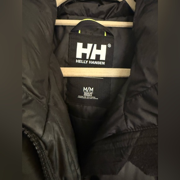 New Listing - Helly Hansen Women’s Essence Long Down Puffer Coat M (Black) - Picture 3 of 8